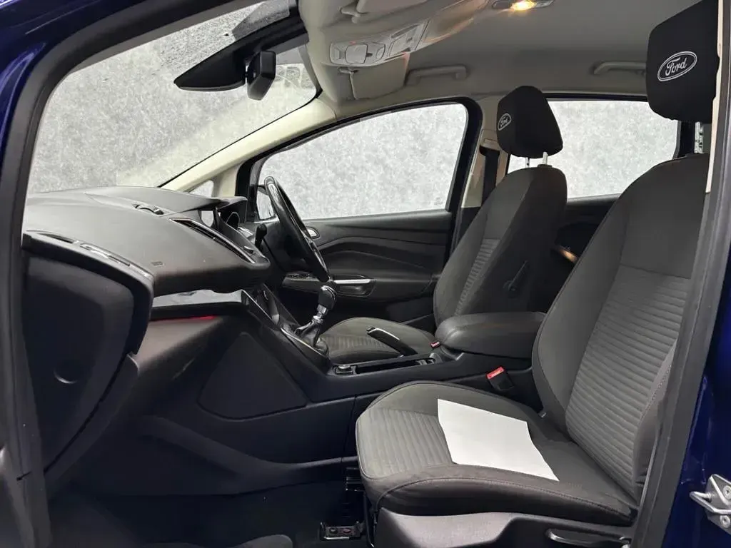 Used Ford C-MAX Titanium 2017 Blue MPV