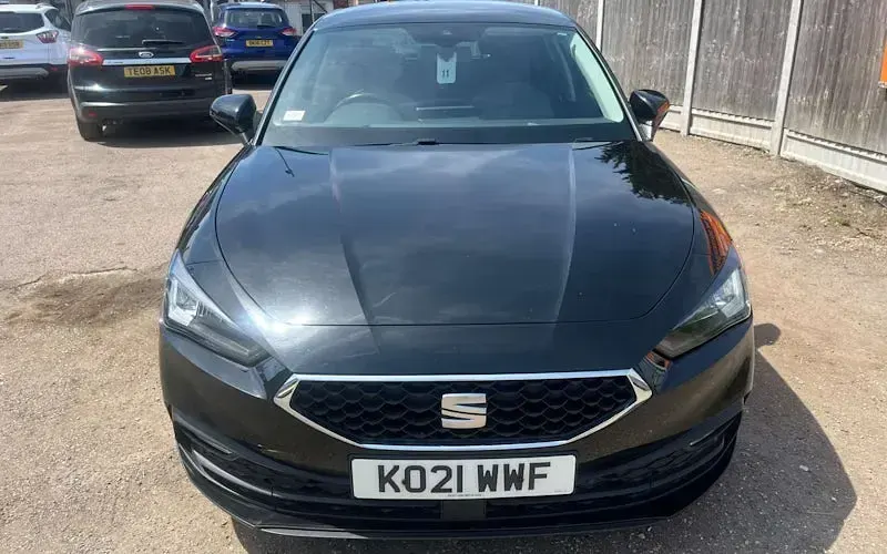 Used Seat Leon SE Dynamic 131 HP (96 kW) 2021 Black Hatchback