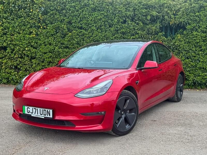 Usado Tesla Model 3 Long Range AWD 366 kW (498 HP) 2021 Vermelho Sedan