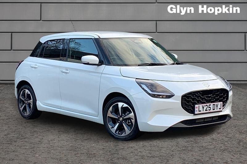 Used Suzuki Swift 82 HP (60 kW) 2025 White Hatchback
