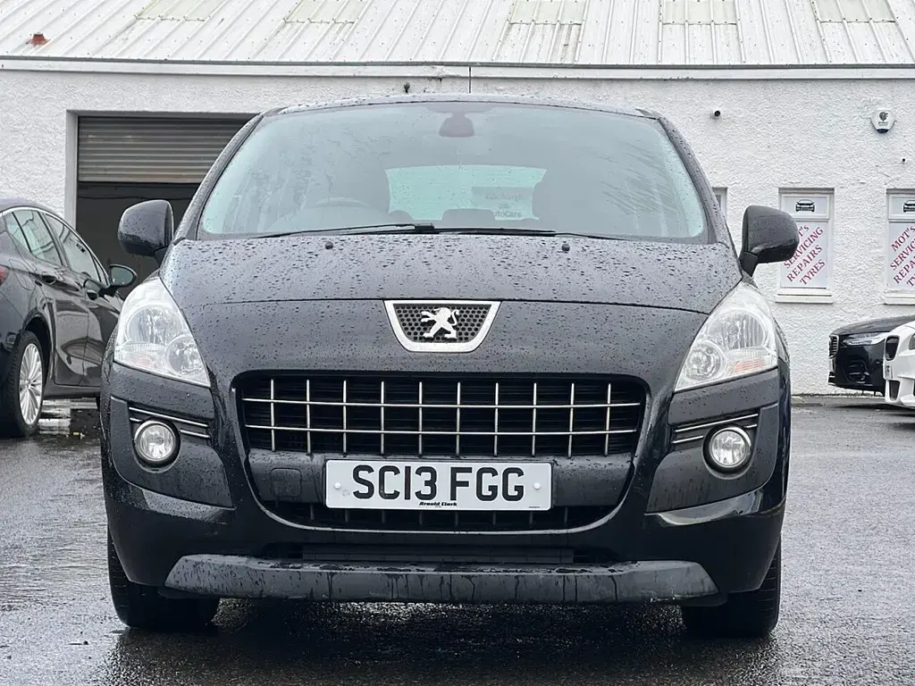Used Peugeot 3008 Active 115 HP (84 kW) 2013 Black Hatchback