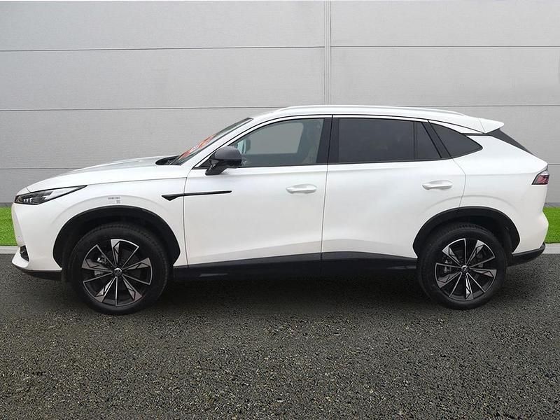 New MG HS Trophy 2026 White SUV