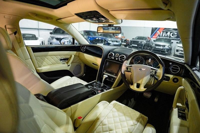Used Bentley Flying Spur Mulliner 625 HP (459 kW) 2017 Grey Sedan