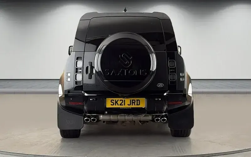 Used Land Rover Defender 525 HP (386 kW) 2024 SUV