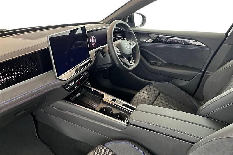 Used VW Passat Black Edition 204 HP (150 kW) 2025 Tba Estate