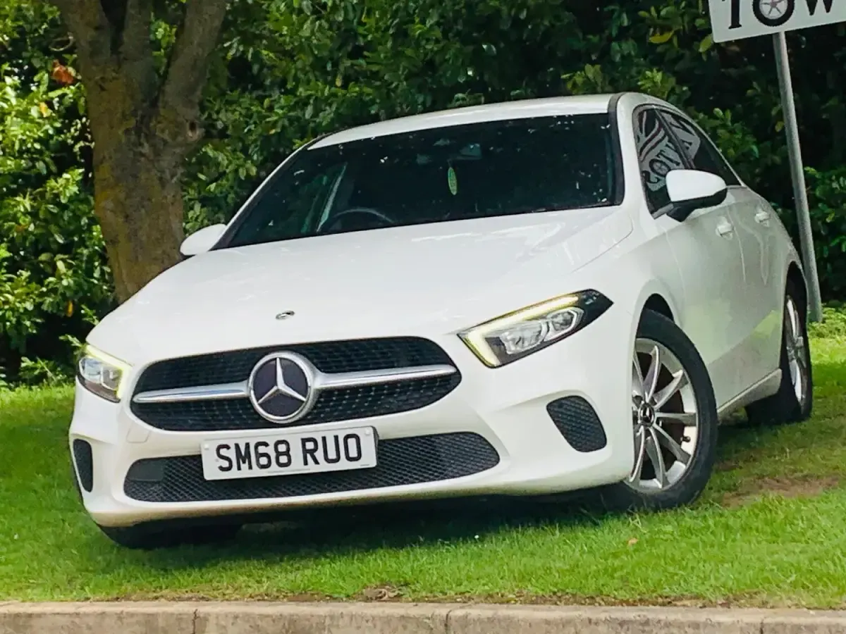 Used Mercedes A180 116 HP (85 kW) 2018 White Hatchback