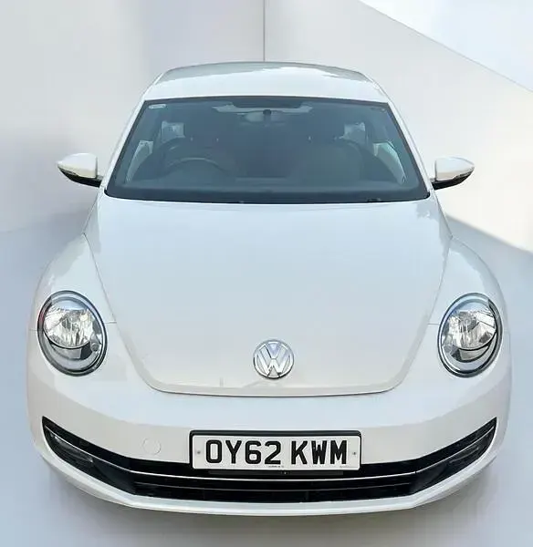 Used VW Beetle Design 105 HP (77 kW) 2012 White Hatchback