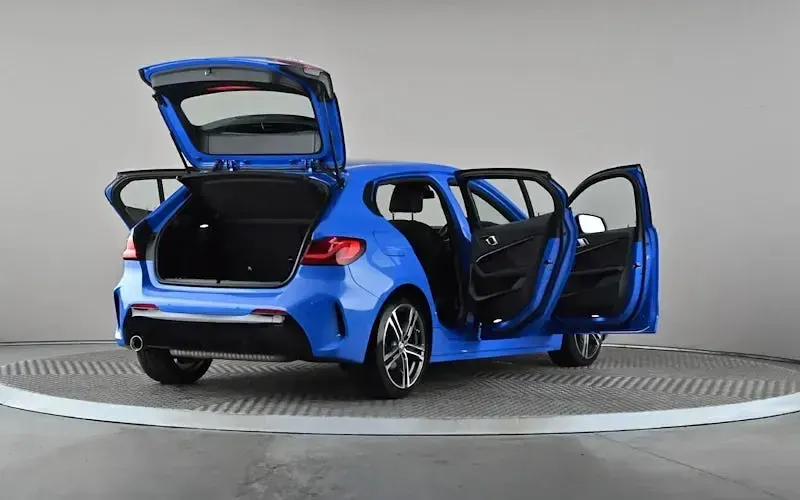 Used BMW 118 M Sport 136 HP (100 kW) 2021 Blue Hatchback