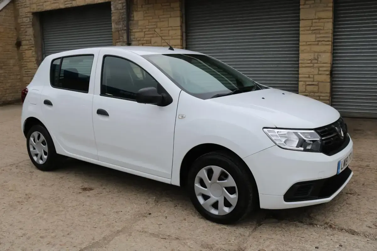 Usado Dacia Sandero Essentiel 90 HP (66 kW) 2019 Branco Citadino