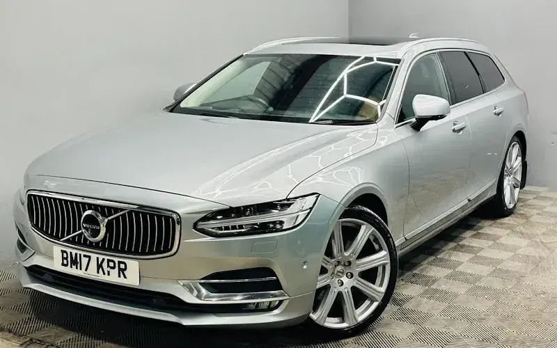 Second-hand Volvo V90 Inscription 235 CP (172 kW) 2019 Break