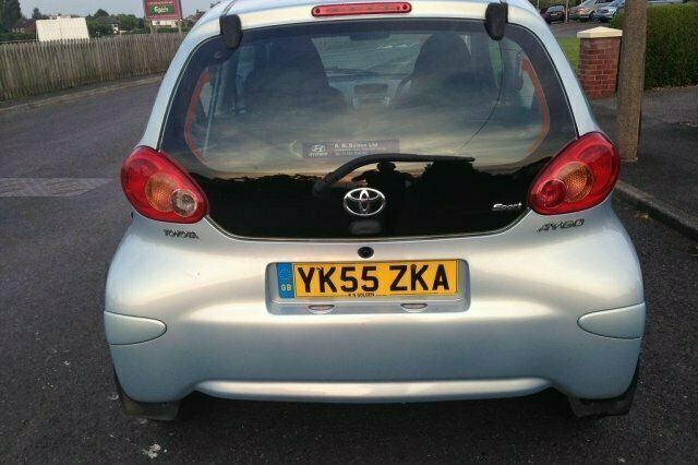 Used Toyota Aygo 67 HP (49 kW) 2005 Hatchback