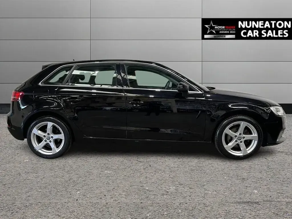 Used Audi A3 Sportback Sport 116 HP (85 kW) 2018 Black Hatchback