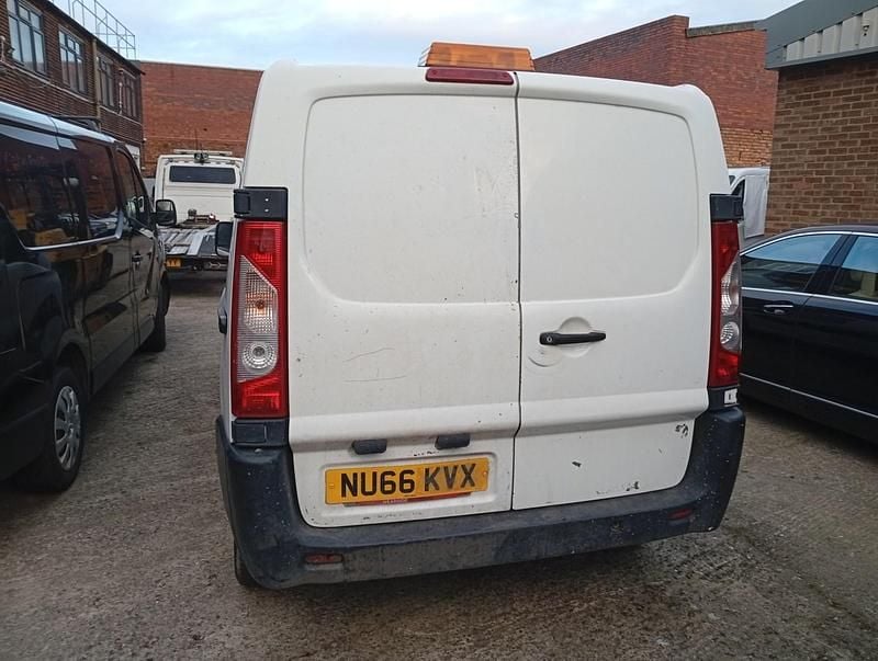 Used Peugeot Expert 2016 White Van