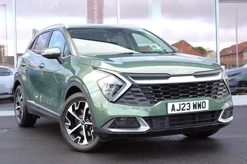 Green Used 2023 Kia Sportage 3 SUV | £24,360 (Good price) - Image 1/3