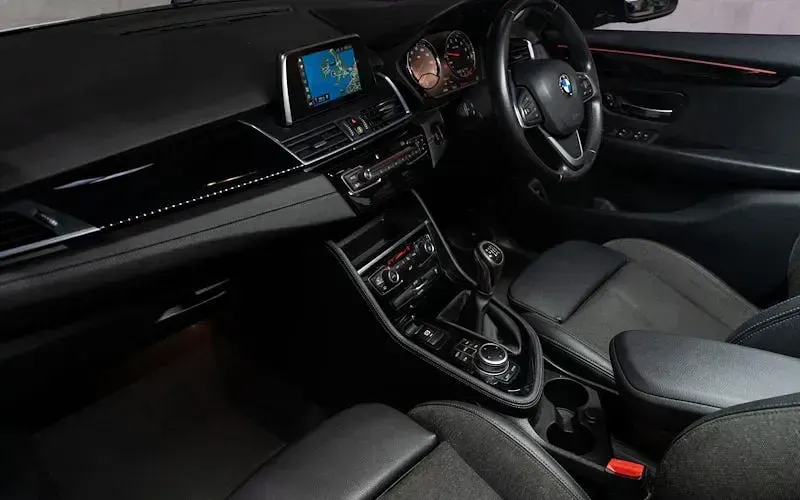 Used BMW 218 Sport Line 140 HP (102 kW) 2018 White Estate
