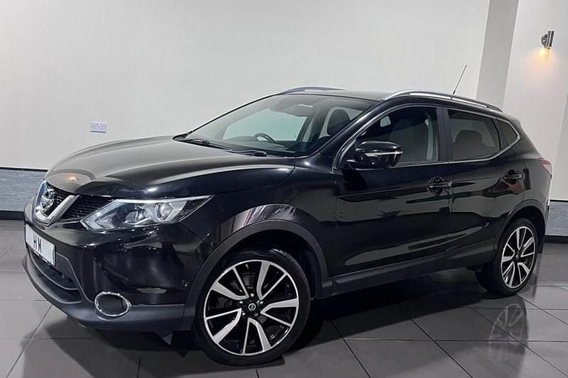 Black Used 2014 Nissan Qashqai S SUV | £5,695 (Fair price) - Image 1/1