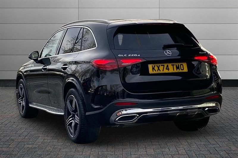 Used Mercedes GLC220 AMG Line Premium 197 HP (144 kW) 2024 Obsidian black Estate