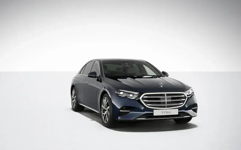 New Mercedes E220 Premium 197 HP (144 kW) 2026 Sedan