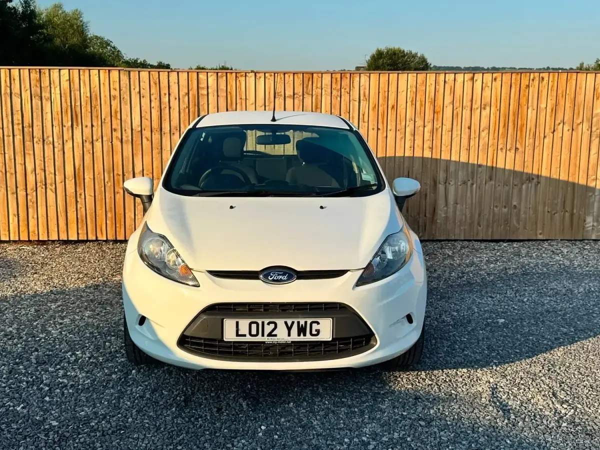 Used Ford Fiesta 2012 White Hatchback