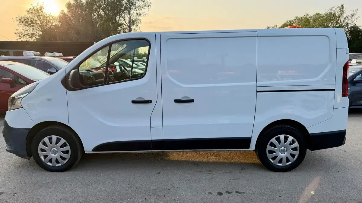 Used Renault Trafic Business 2021 White MPV