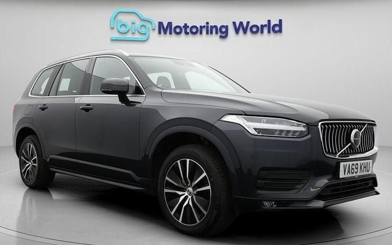 Used 2022 Volvo XC90 Momentum SUV | £26,300 (Super price) - Image 1/4