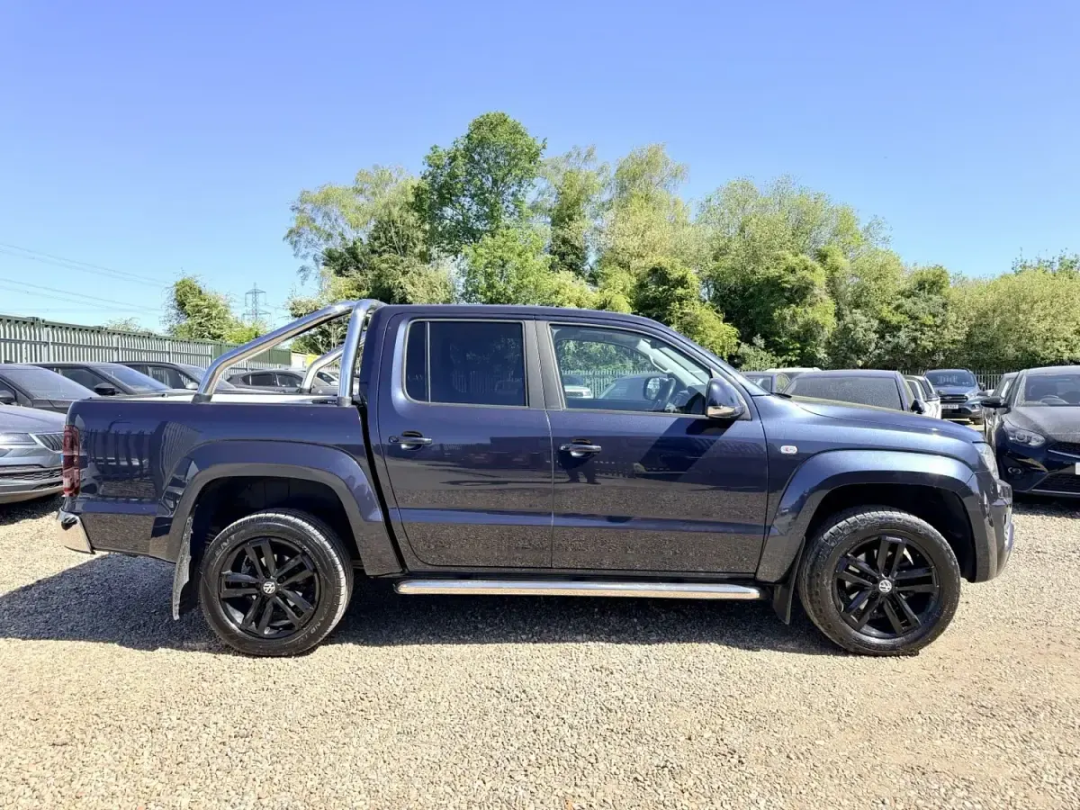 Used VW Amarok Highline 221 HP (162 kW) 2017 Blue Pickup
