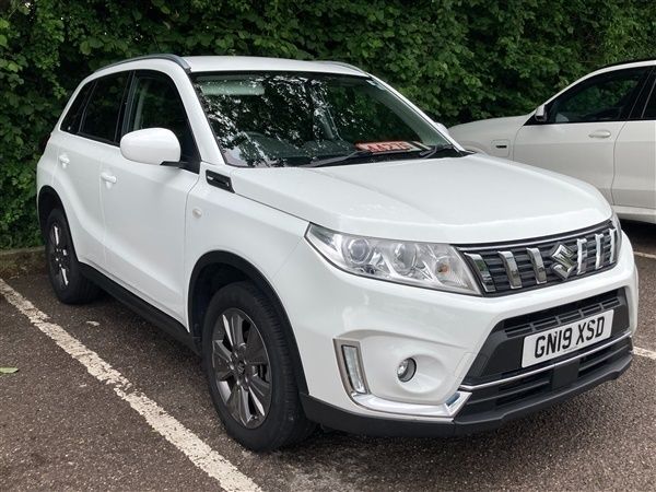 White Used 2019 Suzuki Vitara SZ-T SUV | £11,495 (Fair price) - Image 1/1