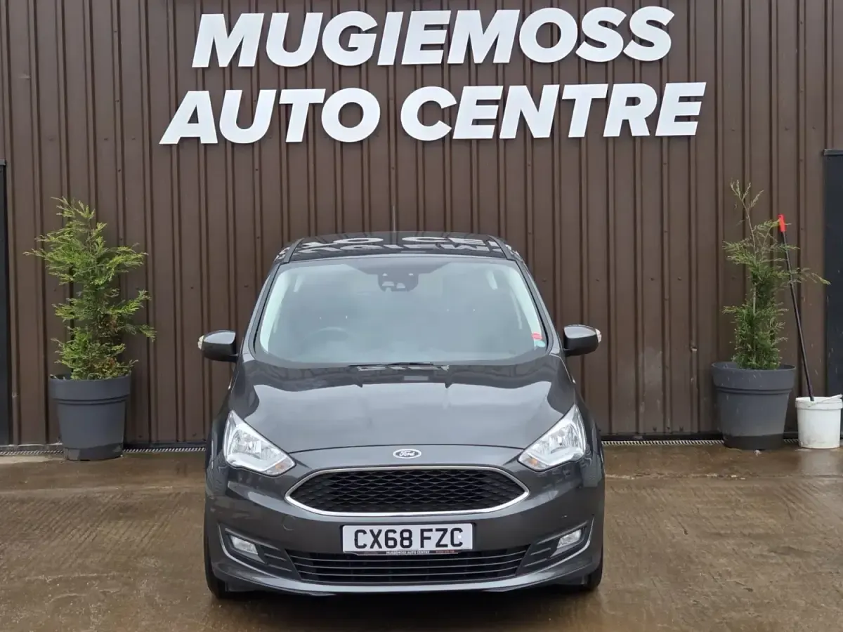 Usado Ford C-MAX Zetec 125 HP (91 kW) 2018 Cinzento Monovolume