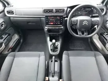 Used Citroën C3 PureTech 83 HP (61 kW) 2022 White Hatchback