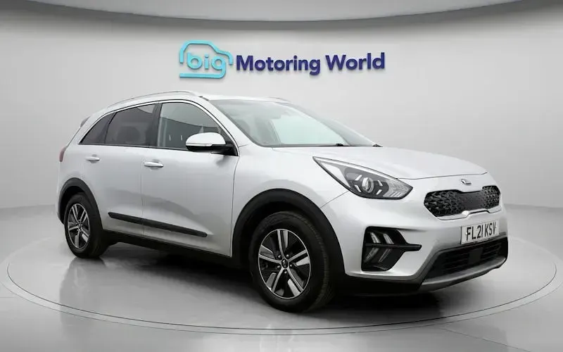 Used Kia Niro 141 HP (103 kW) 2021 Silver SUV