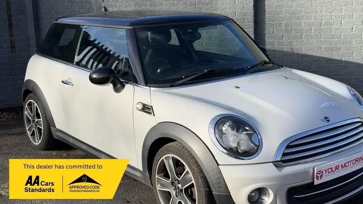 Used Mini Cooper Hatch 122 HP (89 kW) 2012 Silver Hatchback
