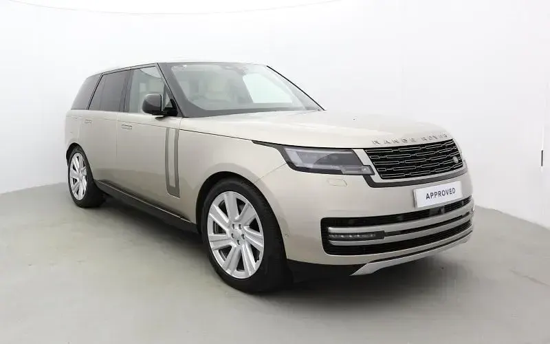 Used Land Rover Range Rover SE 441 HP (324 kW) 2023 SUV
