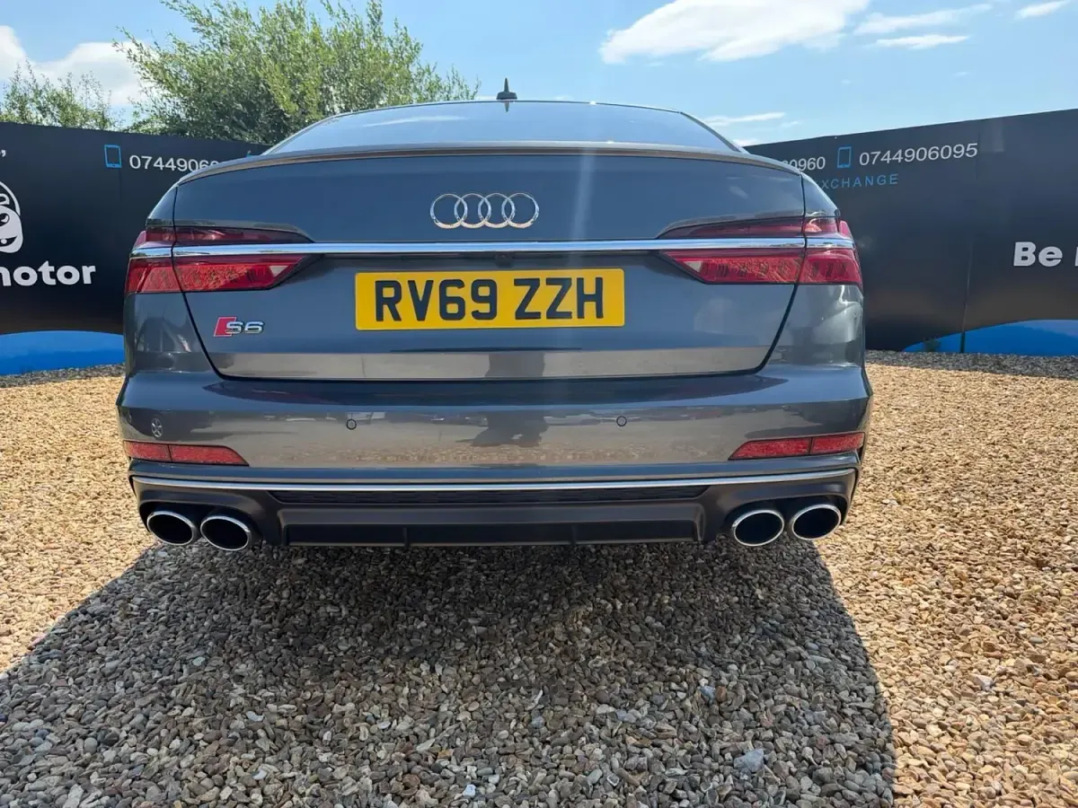 Used Audi S6 Comfort 349 HP (256 kW) 2019 Grey Sedan