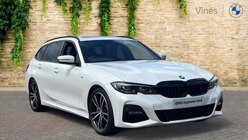 White Used 2022 BMW 320 M Sport Estate | £27,460 (Fair price) - Image 1/4