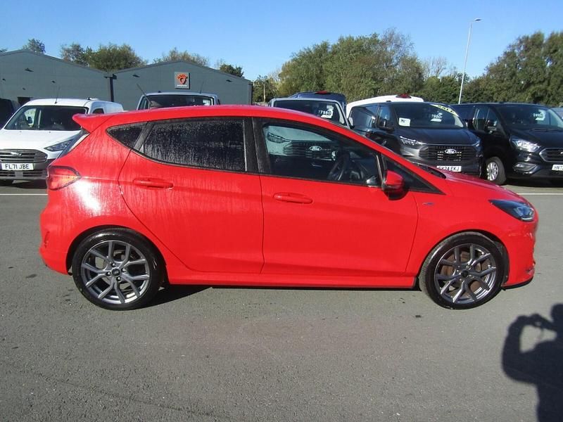 Used Ford Fiesta ST-Line 125 HP (91 kW) 2022 Red Hatchback