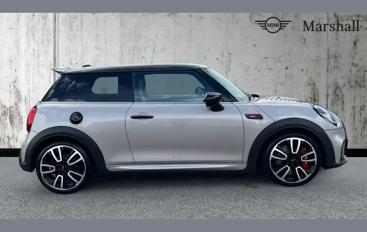 Used Mini John Cooper Works Premium Plus 231 HP (169 kW) 2023 Rooftop grey Hatchback