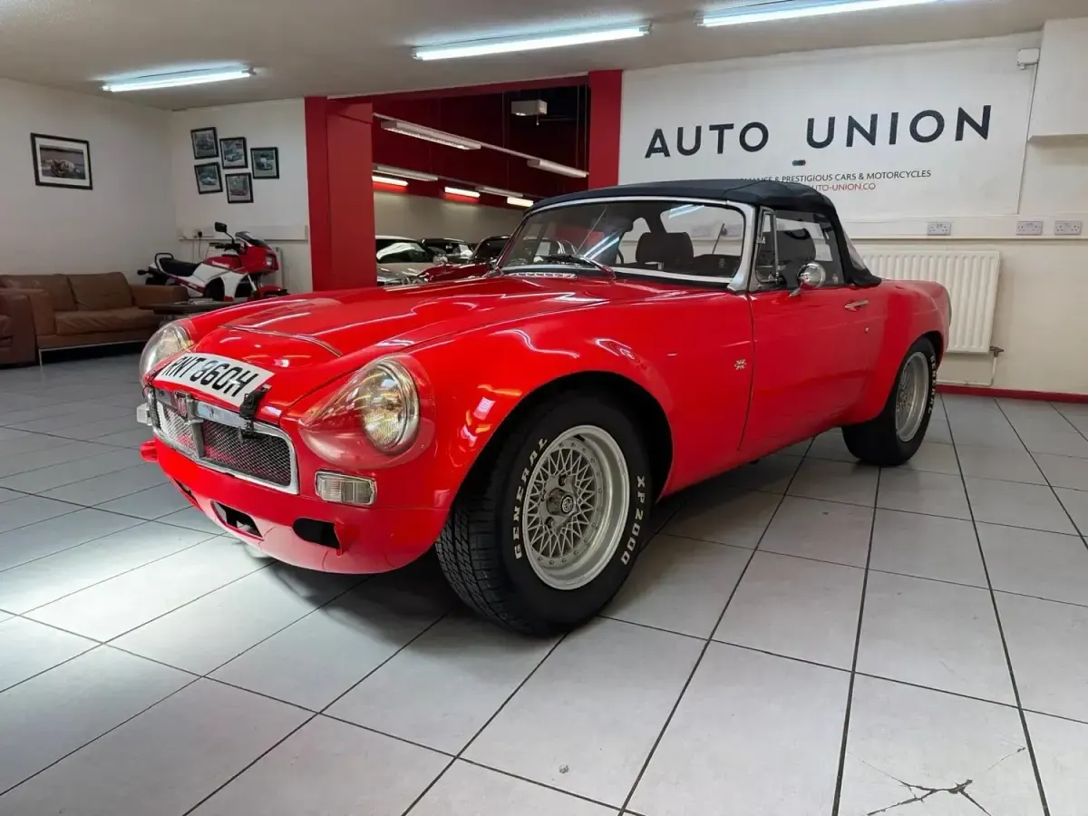 Usado MG B GT 128 HP (94 kW) 1970 Vermelho Coupé