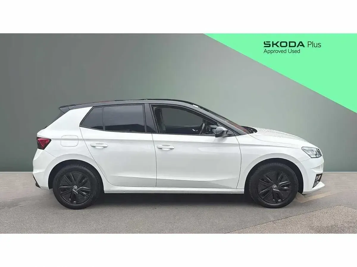 Used Skoda 110 R Colour Edition 81 HP (59 kW) 2022 Candy white black magic pearl effect Hatchback