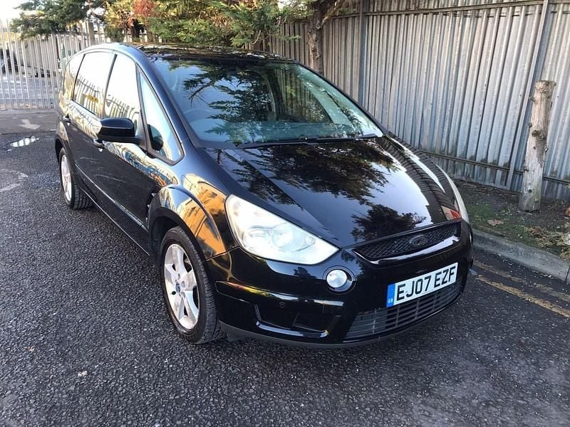 Black Used 2007 Ford S-MAX Titanium MPV | £1,389 (Fair price) - Image 1/4