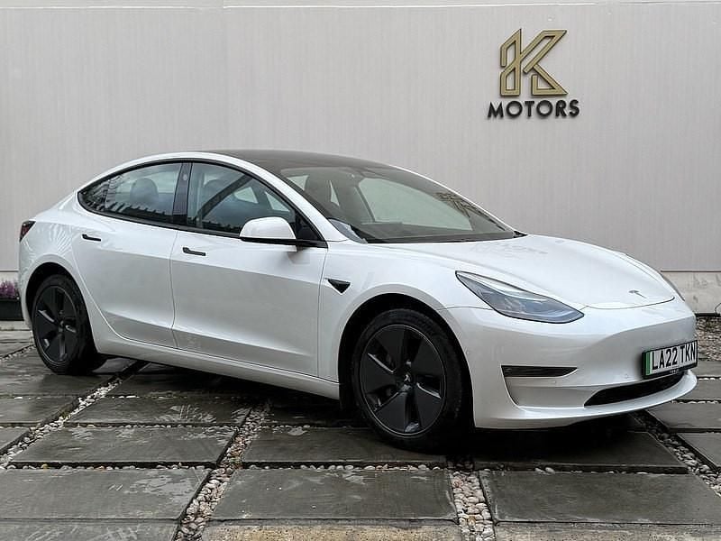 White Used 2022 Tesla Model 3 Long Range AWD Sedan | £18,600 (Good price) - Image 1/4