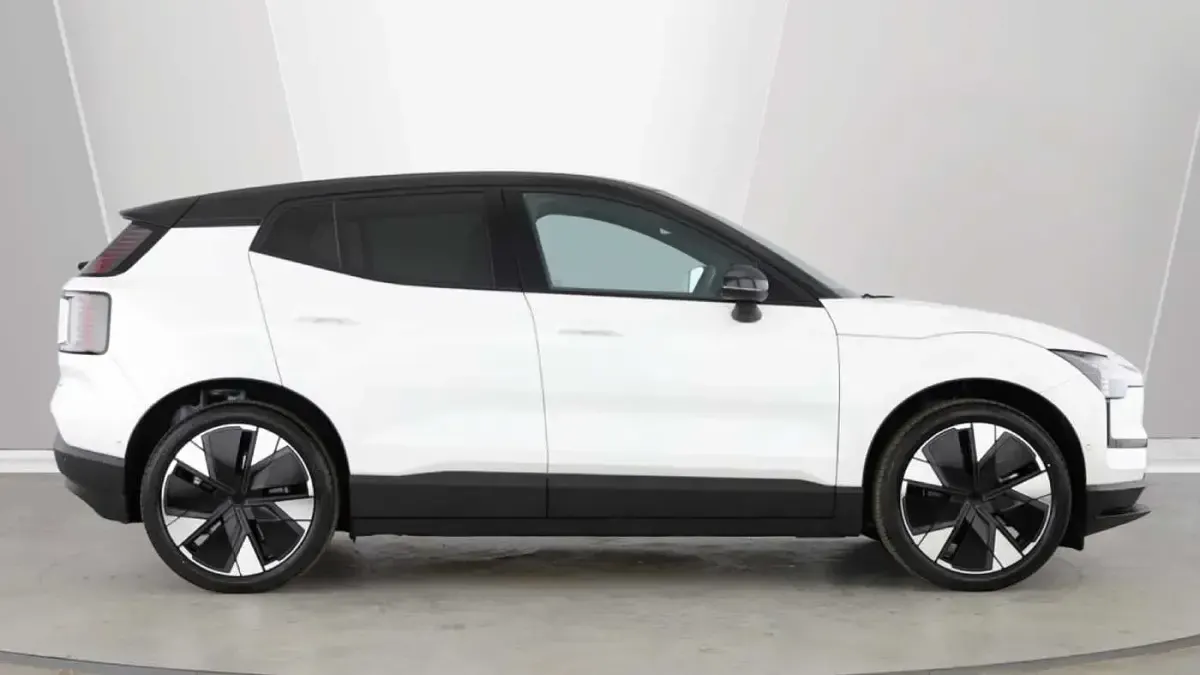 Used Volvo EX30 Ultra 200 kW (272 HP) 2025 White SUV
