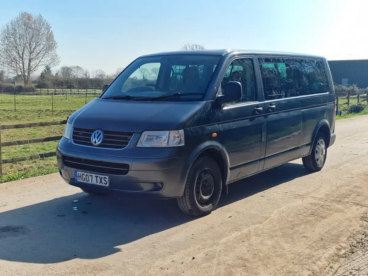 Usado VW Transporter SE 130 HP (95 kW) 2007 Cinzento Van