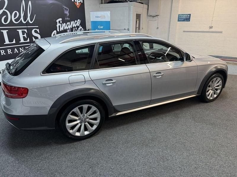 Used Audi A4 Allroad Design 2015 Silver Estate