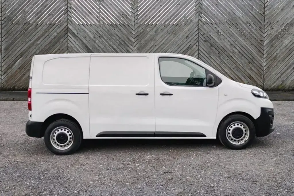 Używany Citroën Dispatch 145 KM (106 kW) 2022 Biały Minivan