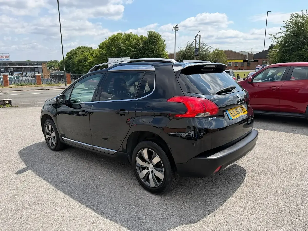 Used Peugeot 2008 Allure 120 HP (88 kW) 2016 Black SUV