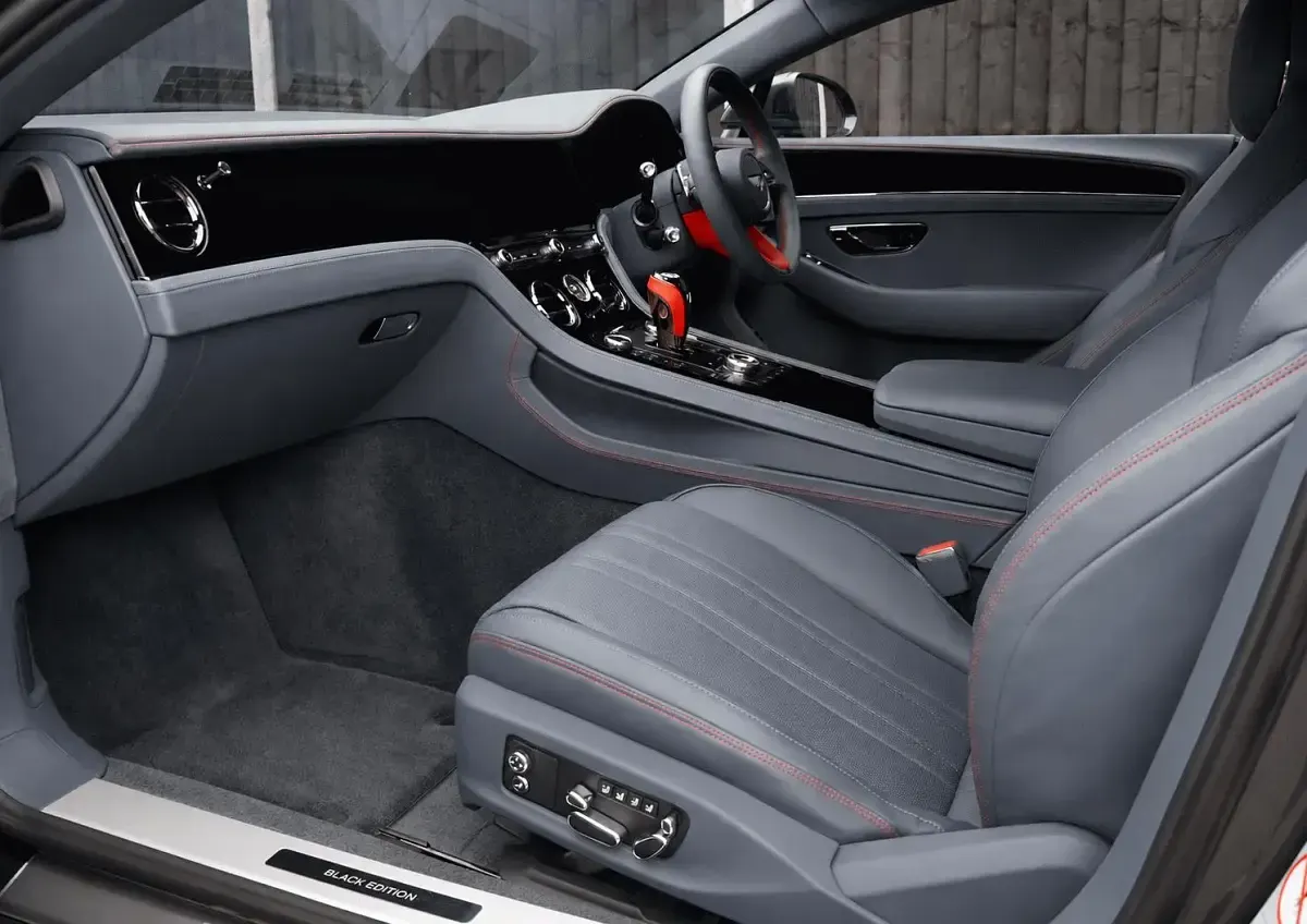 Used Bentley Continental 670 HP (492 kW) 2025 Grey Coupe