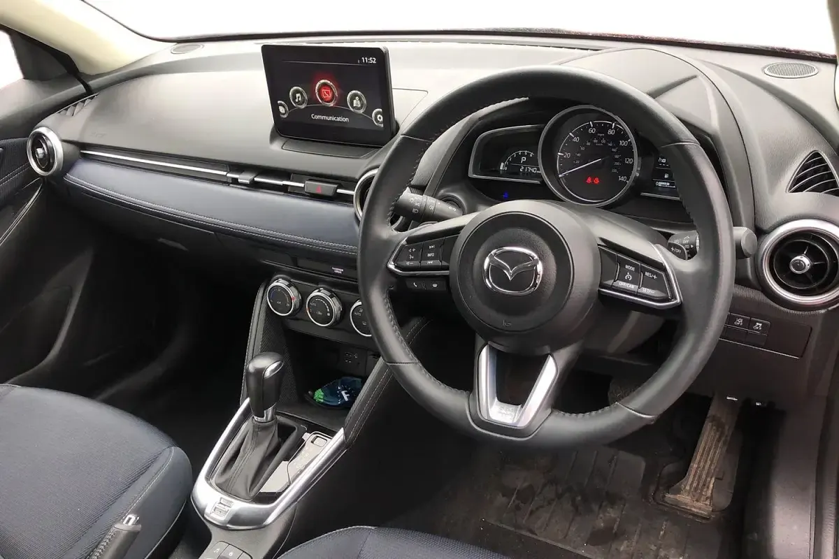 Used Mazda 2 Inclusive 116 HP (85 kW) 2023 Red Hatchback