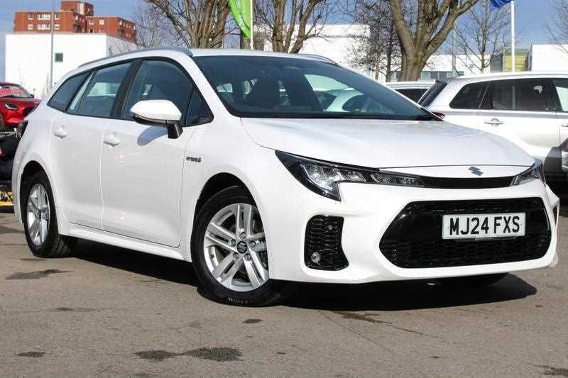 White Used 2024 Suzuki Swace Estate | £19,999 (Fair price) - Image 1/4