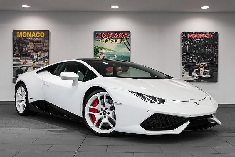 White Used 2014 Lamborghini Huracán Coupe | £124,950 (A bit pricey) - Image 1/4