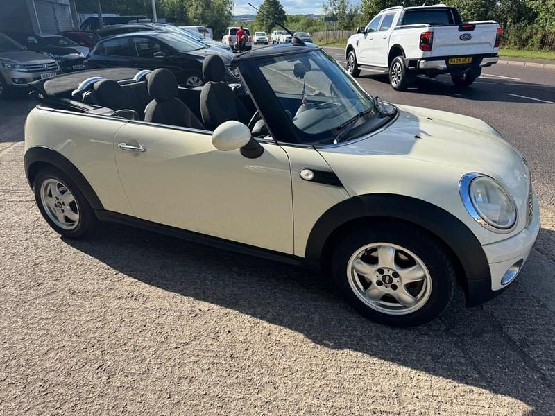 White Used 2010 Mini Cooper Cabriolet Cabriolet | £3,999 (Fair price) - Image 1/4